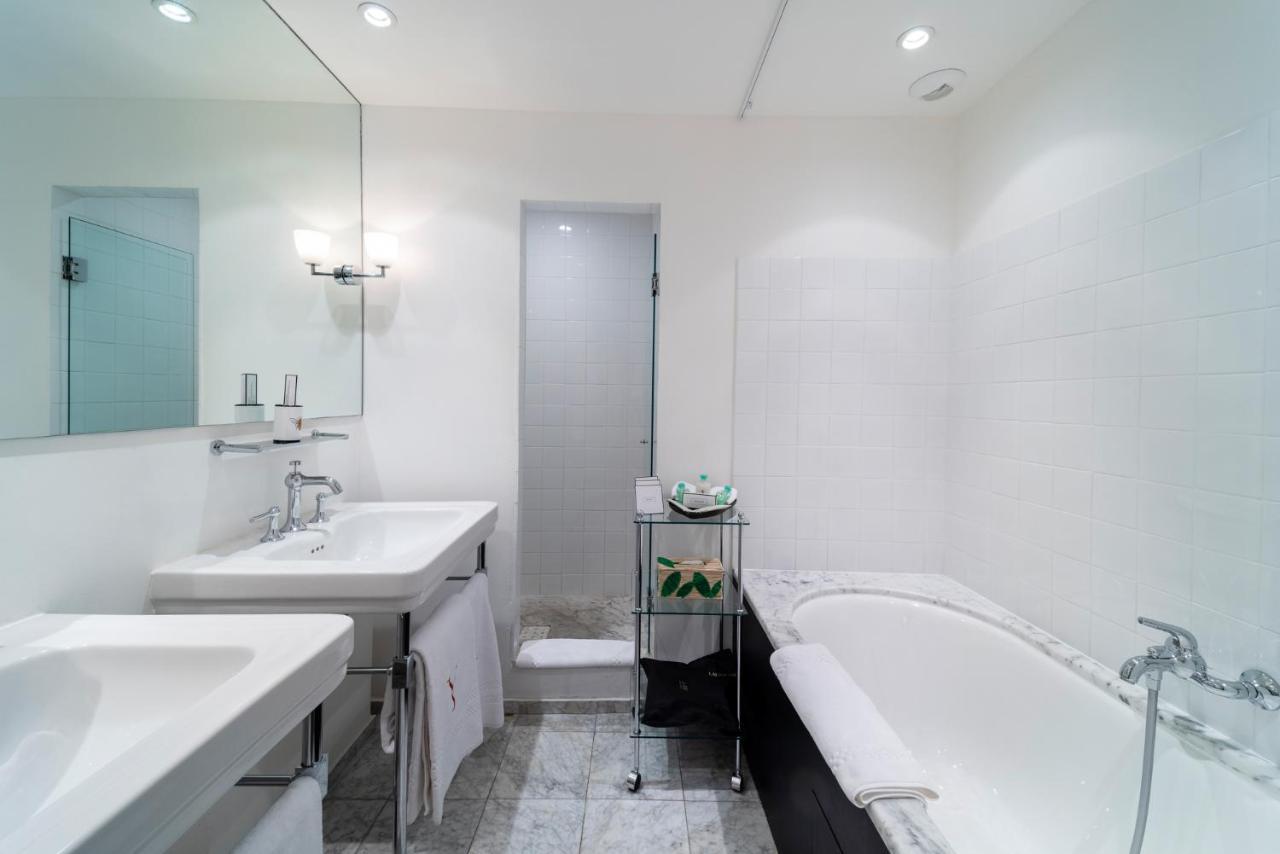 סן טרופז Hotel Le Y מראה חיצוני תמונה