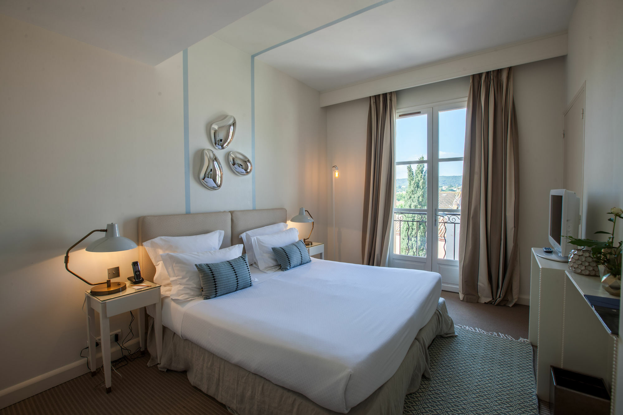 סן טרופז Hotel Le Y מראה חיצוני תמונה